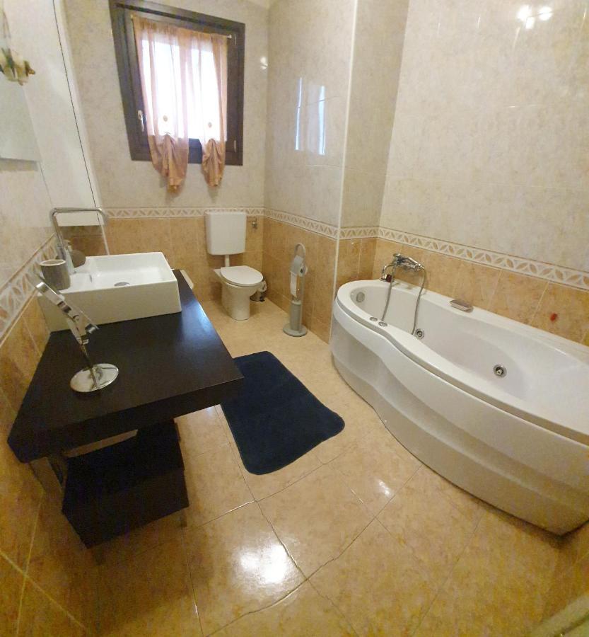 Casa Cristina Apartment Parma Luaran gambar