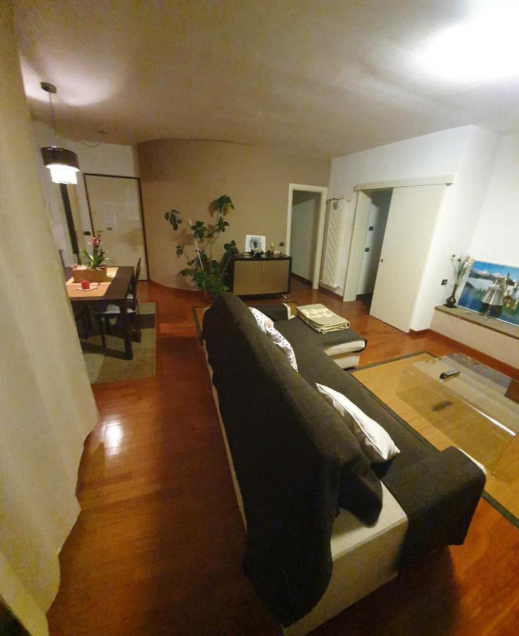 Casa Cristina Apartment Parma Luaran gambar